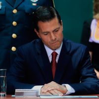 Peña pide 'perdón por la indignación” causada por la 'Casa Blanca”