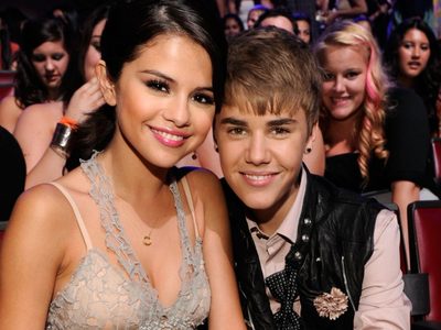 Afirman que Selena Gómez intentó quitarse la vida cuando supo que Justin Bieber tomó esta decisión