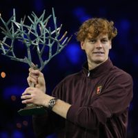 Sinner recupera el número 1 del ranking tras vencer a Auger-Aliassime en final del Masters de París