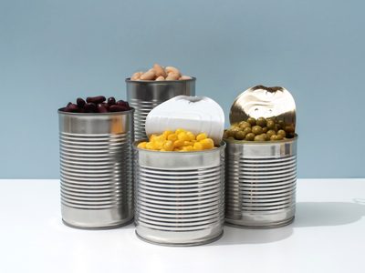 No tires las latas de conserva vacías: armá este proyecto útil y decorativo para tu casa o jardín