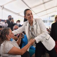 Sheinbaum niega que Rosaura Ruiz haya sido convocada como nueva titular de la SEP