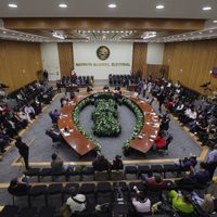 INE multa a Morena con más de 21 mdp por irregularidades en precampaña de elecciones de 2024