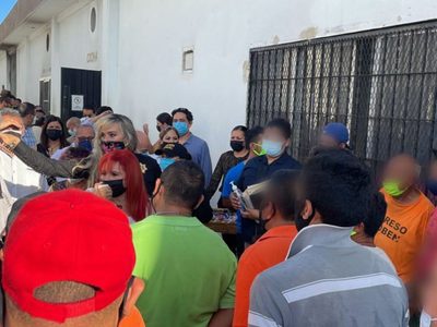Layda Sansores y su gabinete visitan penal de San Francisco Kobén