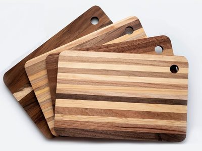 Con las tablas de picar viejas que ibas a tirar, armá este útil proyecto para la cocina de tu casa