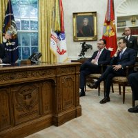 Trump anuncia acuerdo bilateral con México e insiste en eliminar al TLCAN