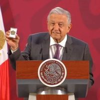 ¡Desopilante y poco serio! El presidente mexicano usa amuletos contra el coronavirus