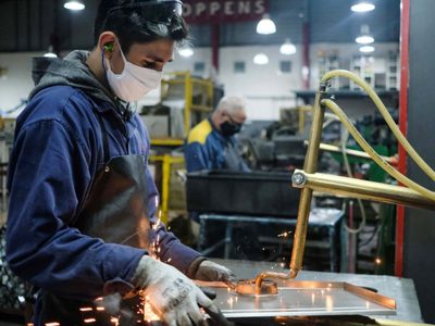 Según el Indec, la actividad industrial cayó 6,6% en junio