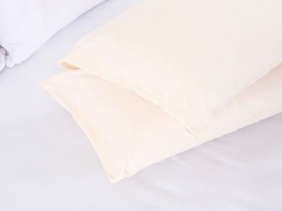 El secreto de la abuela para lavar las almohadas y reducir las manchas amarillas