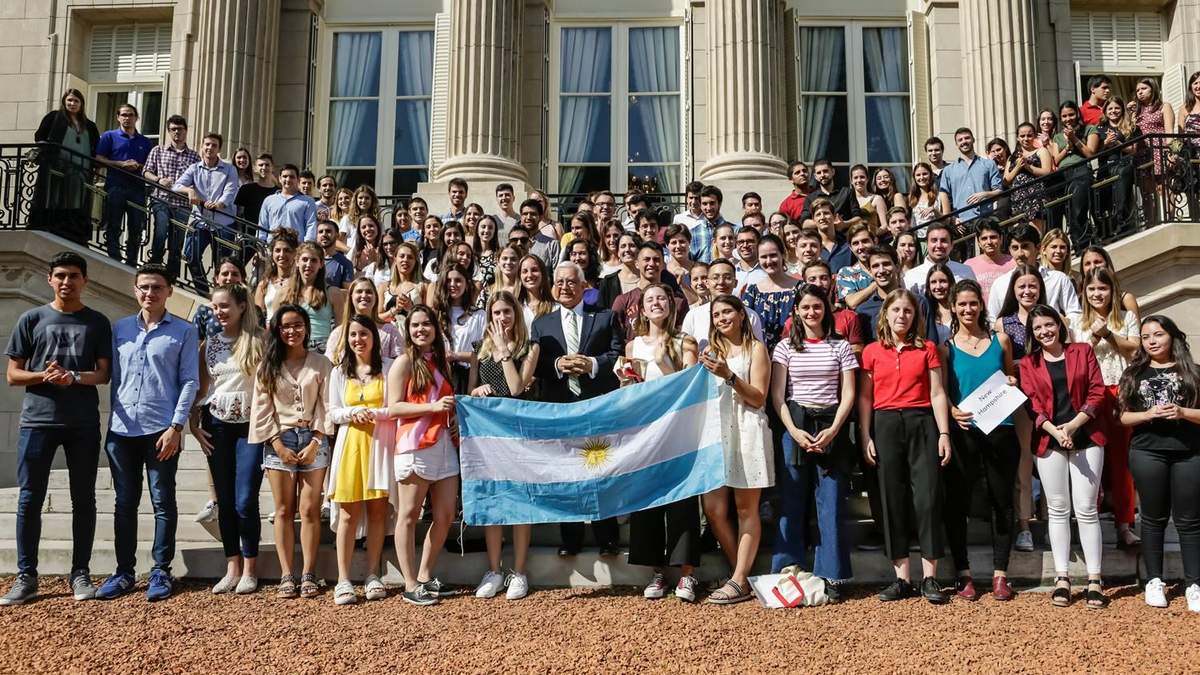 Becas de PAE en Estados Unidos. Fuente: (Twitter)