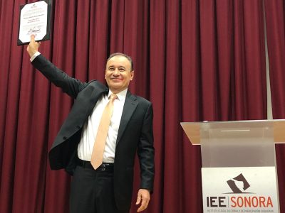 "No hay espacio en mí para el ejercicio cínico del poder": Durazo al recibir constancia de mayoría