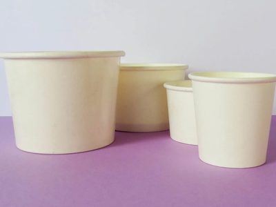 No tires los envases plásticos vacíos, transformalos en esta hermosa lámpara para tu mesa de luz