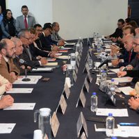 UNAM y académicos instalan mesa de revisión salarial