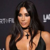 ¡Filtradas por un paparazzi! Kim Kardashian se lo quitó todo y en mini traje de baño se dejó ver