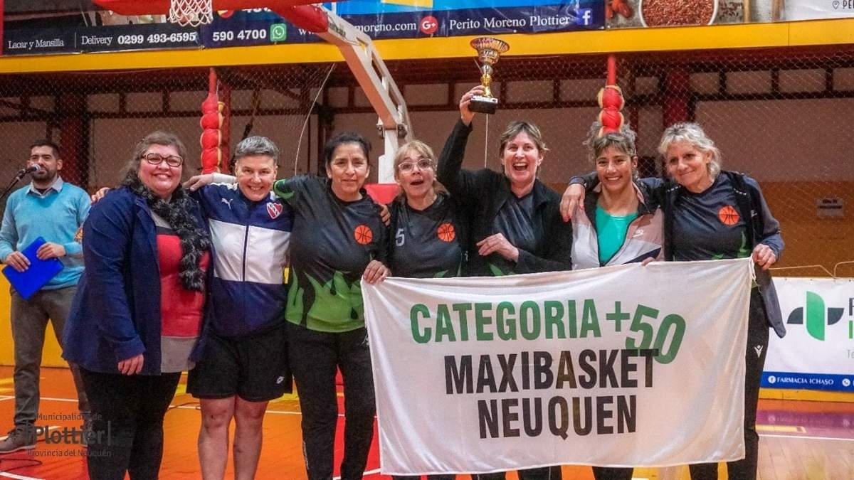 En la categoría +50 Río Negro quedó en el primer lugar, Neuquén verde en el segundo y Chubut en el tercero. Fuente: (Facebook)