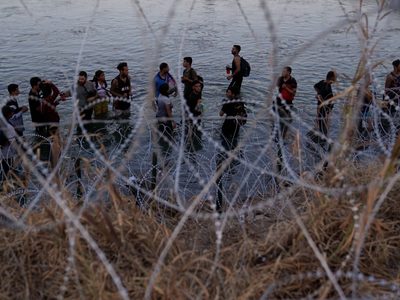 México busca frenar la ley antimigrantes SB4 de Texas; SRE prepara escrito
