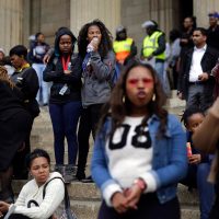 Estudiantes sudafricanos se sublevan contra alza de cuotas