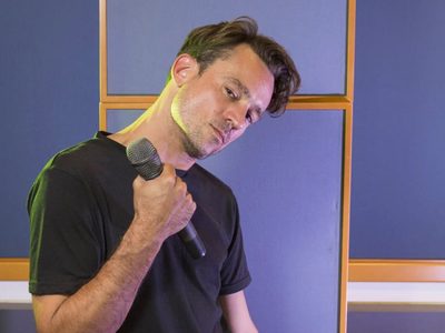Otra vez no, por favor: Chano Charpentier quiso mostrar su nueva adquisición y casi se accidenta