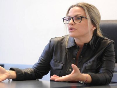 Piden que se aparte a Carolina Píparo de su cargo como funcionaria de La Plata