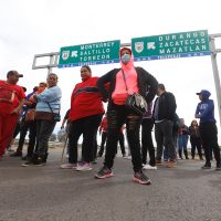 En Gómez Palacio, presuntos priistas agreden a integrantes de la Caravana por la Dignidad