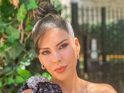 Con un accesorio de su casamiento fallido: Barby Franco sorprendió a todos en el programa de Pampita