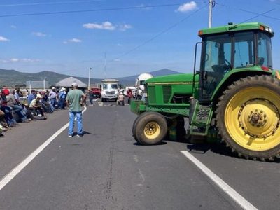 Productores de Tamaulipas se suman al paro nacional agrícola y cierran carreteras