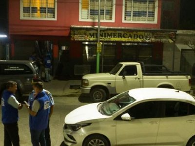 El menor condenado por el crimen del periodista atacó a su vecina con un hierro