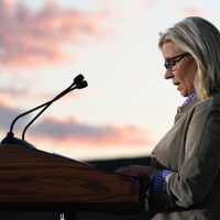 Liz Cheney, principal republicana crítica con Trump, pierde las primarias de Wyoming