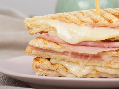 Tostado exprés sin harina: la receta que resolverá el desayuno o merienda en pocos minutos