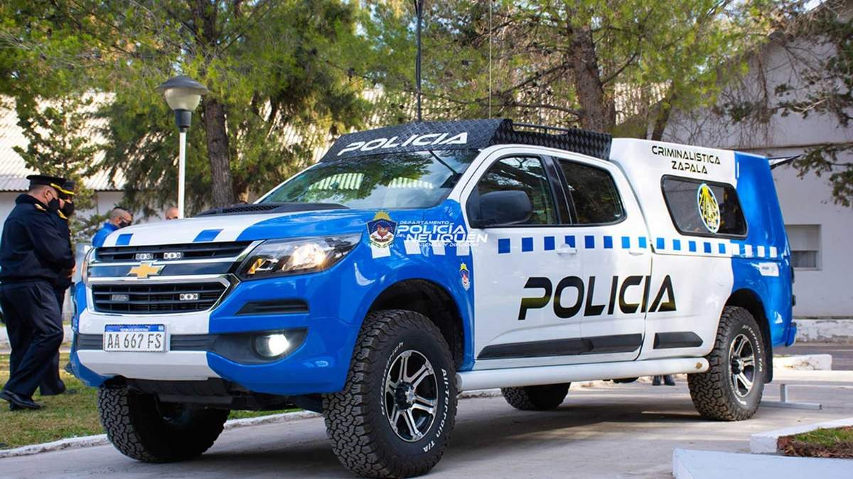 Vehículo policial de Zapala. Fuente: (Twitter)