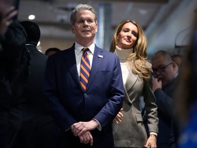 Bessent le recomienda a Carney evitar un conflicto antes de las negociaciones sobre el T-MEC