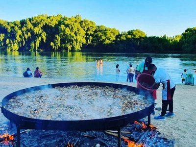 Paelleros de Huergo: hacedores de una deliciosa costumbre