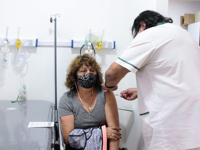 Sigue la campaña de vacunación contra el coronavirus en Neuquén