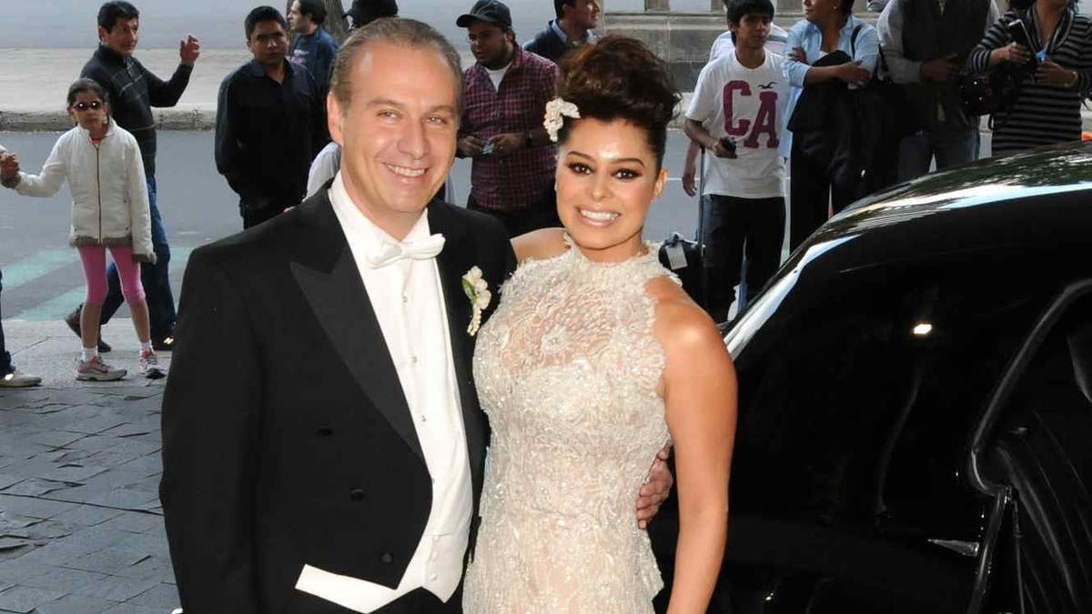 Yadhira Carrillo y Juan Collado. Fuente: (Twitter).