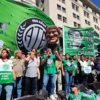 El Gobierno Nacional descontará el día a los estatales que se adhieran al paro general por la reforma laboral