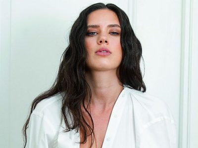 "¡De otro planeta!": Delfina Chaves apareció así y desafió al frío. ¡Arde la cuarentena!