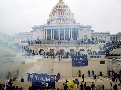 Detienen en Florida a tres acusados de participar en el asalto al Capitolio