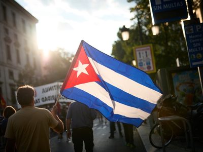 Prisoners Defenders constata casi mil presos políticos en Cuba en 2021; cifra "es una fracción"
