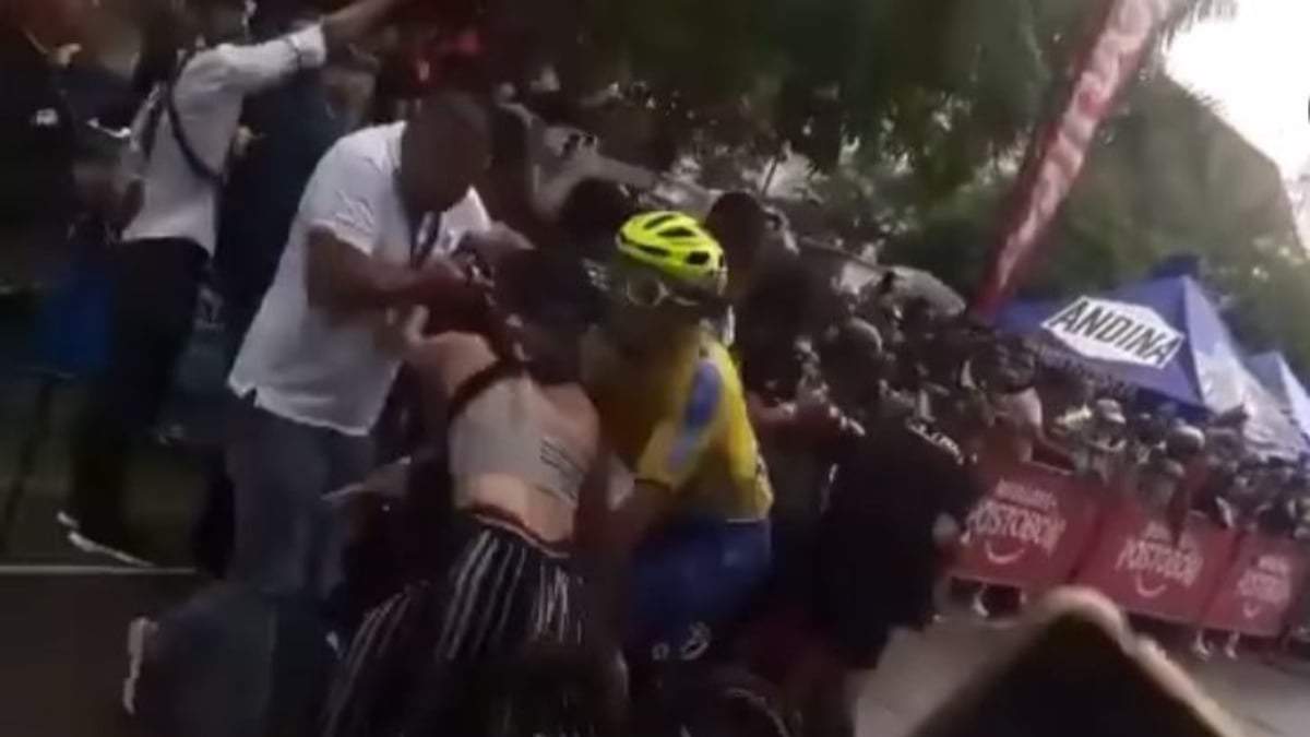 Momento en que Luis Carlos Chía atropella a su esposa