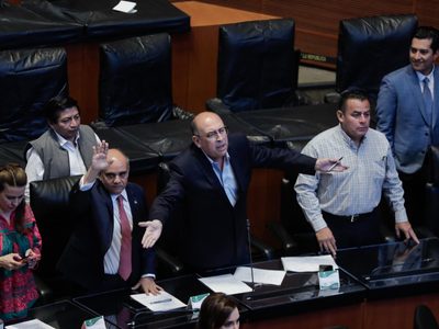 Morena y el PRI se dan agarrón por el Fobaproa