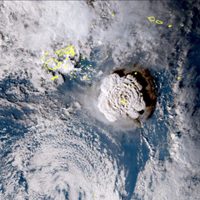 Científicos encuentran explicación al tsunami global desatado por la erupción de Tonga