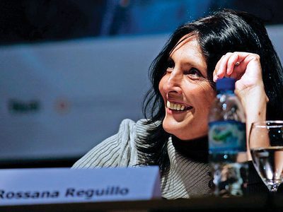Las redes digitales obradoristas, fracturadas