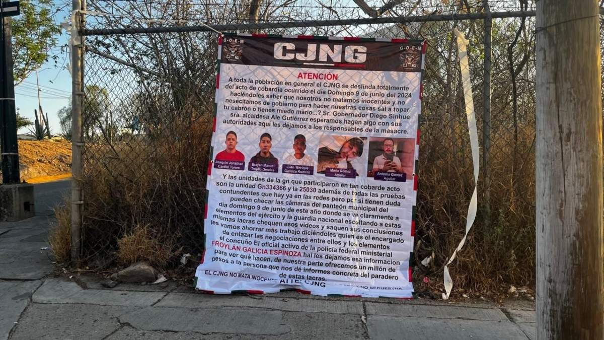 Una de las mantas presuntamente firmada por el Cártel Jalisco Nueva Generación (CJNG)