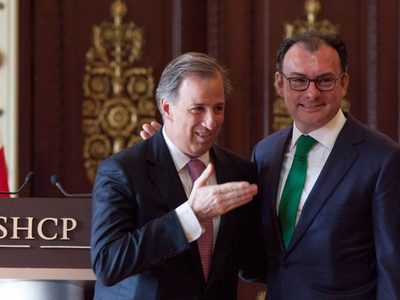 Videgaray impuso a Meade como candidato presidencial del PRI: López Obrador