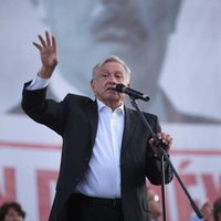 Nuevo gobierno centralizará pago a maestros y pondrá fin a pagos discrecionales