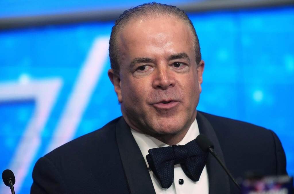 El presidente de la Organización Miss Universo y empresario mexicano Raúl Rocha Cantú asiste a una conferencia de prensa después del certamen de belleza en la provincia de Nonthaburi, Tailandia, el viernes 21 de noviembre de 2025