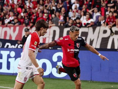 Es el empate de Lollo: Newell´s lo igualó sobre la hora ante Estudiantes