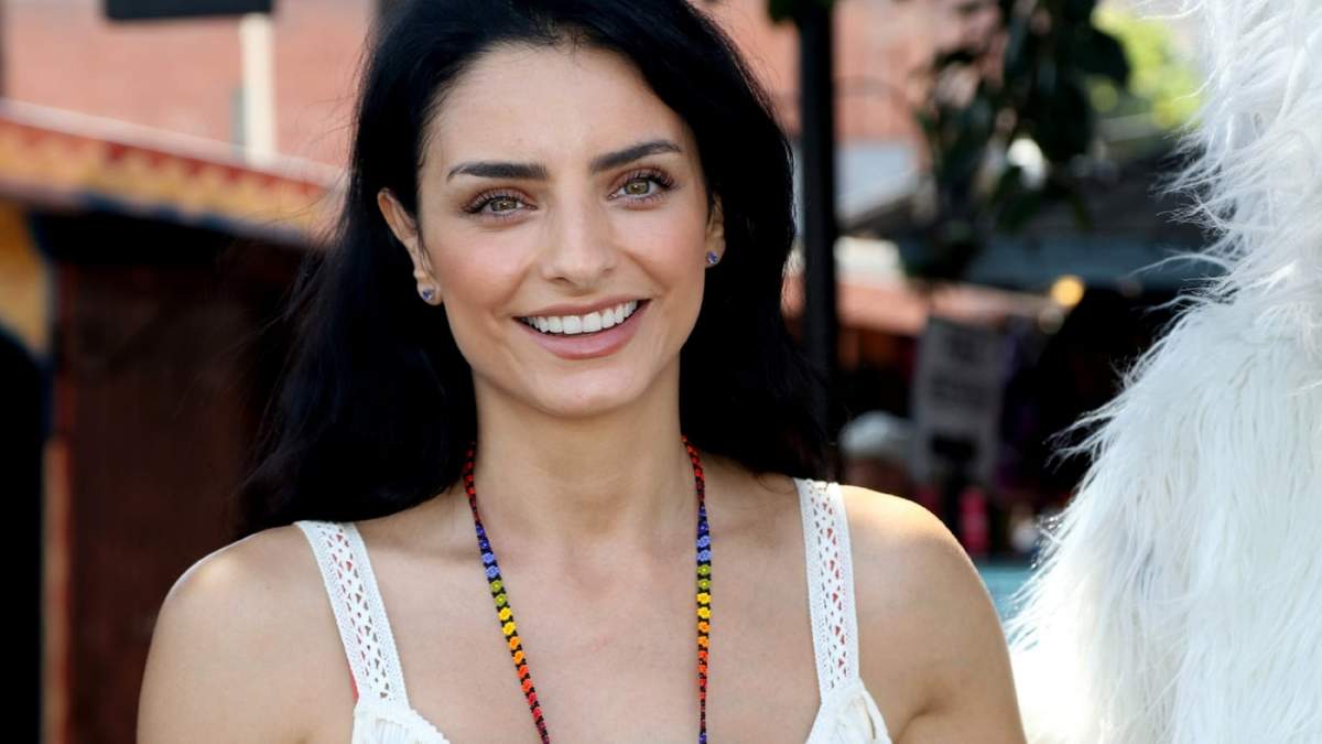 Aislinn Derbez. Fuente: (Twitter)