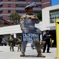 Tribunal le permite a Trump mantener control de la Guardia Nacional desplegada en Los Ángeles