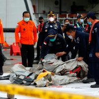 Video: el desgarrador mensaje de una pasajera antes de abordar el trágico vuelo en Indonesia