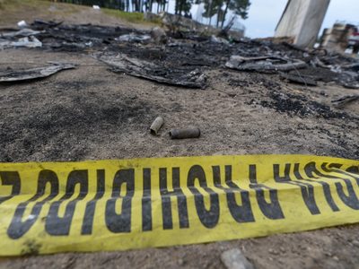 Ofrecen recompensa por 14 desaparecidos tras choque con La Familia Michoacana en Texcaltitlán